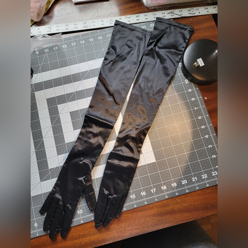 TRUE VINTAGE 1960'S Long Black Satin Opera Gloves